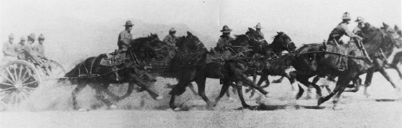 Ghost of the Rio Grande: The U.S. Border War and Punitive Expedition into  Mexico 1916-1917: Holbrook, Don Allen, Garcia MD, Dr. Gilberto:  9798361883189: : Books